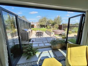 Photo 27- click for photo gallery